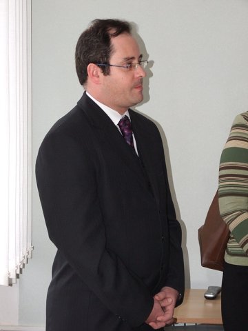 img00002.jpg